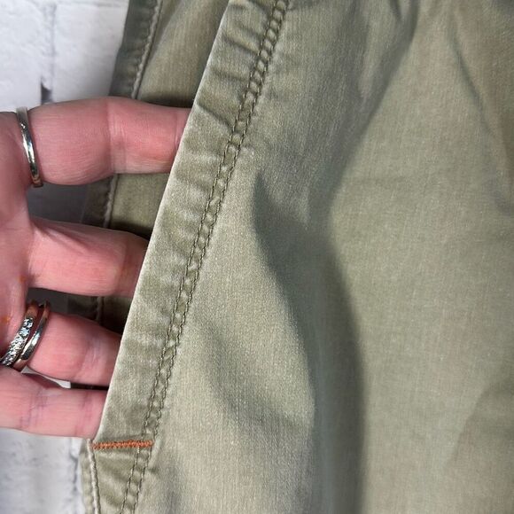 Tommy Bahama Boracay Lightweight Pull-On Pants size XL Tan Chino Khaki Elastic - Picture 3 of 10